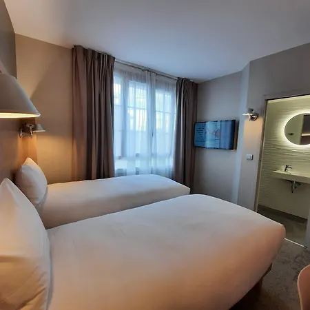 Campanile Centre Gare カーン