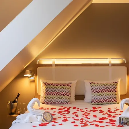 Campanile Prime - Caen Centre Gare 3* Καν