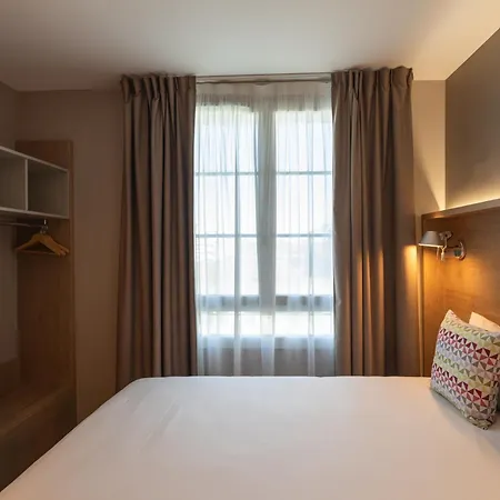 Otel Campanile Prime - Centre Gare 3*
