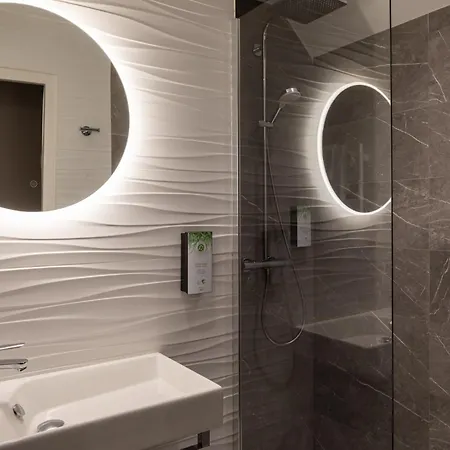 Ξενοδοχείο Campanile Centre Gare Καν