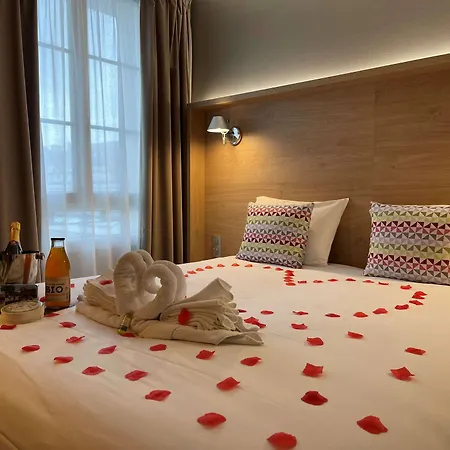 Campanile Centre Gare מלון קאין