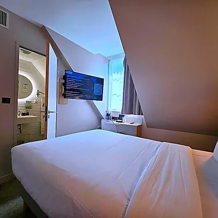 Campanile Prime - Centre Gare فندق كان