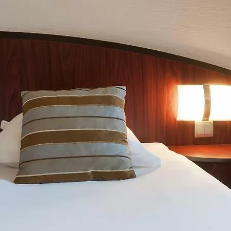 Campanile Prime - Centre Gare ホテル 3*