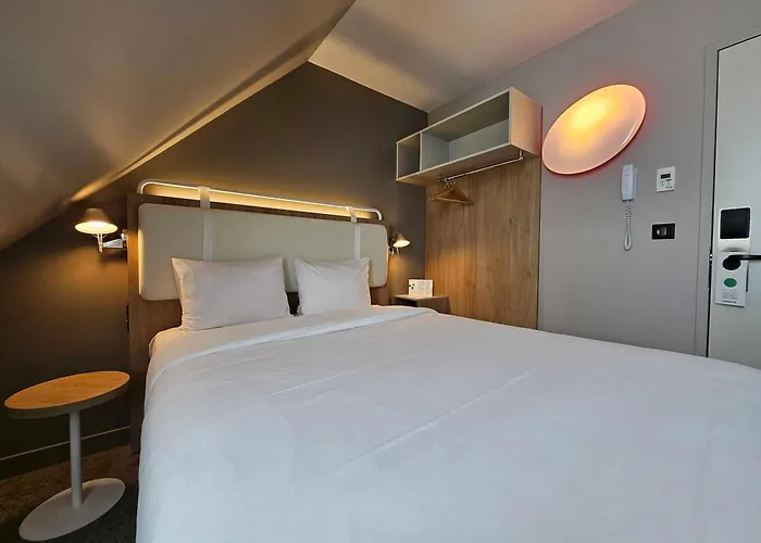 Campanile Centre Gare 3* Caen